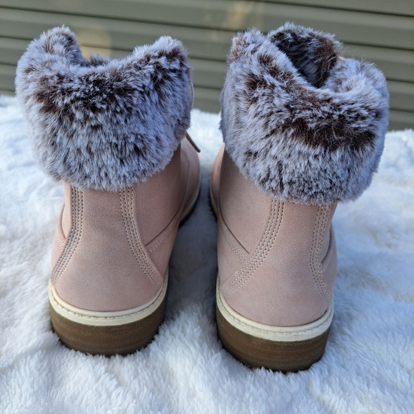 Womens Lugz Size 11. NWOT. Comes with original box. - Picture 3 of 9